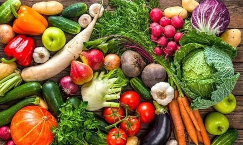 الطريقة الصحيحة لغسل الفواكه والخضروات