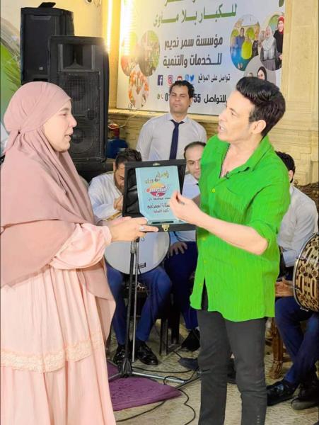 بالصور.. سعد الصغير يكرم الدكتورة سمر نديم داخل دار زهرة مصر