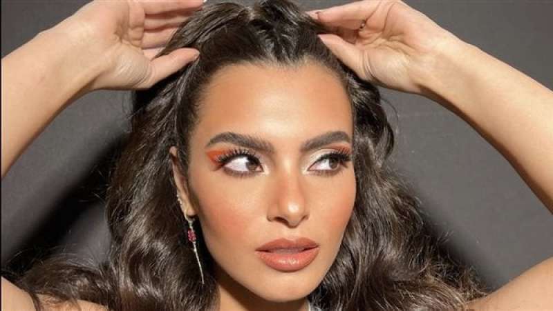 المطربة كارمن سليمان تثير الجدل بجلسة تصوير جديدة