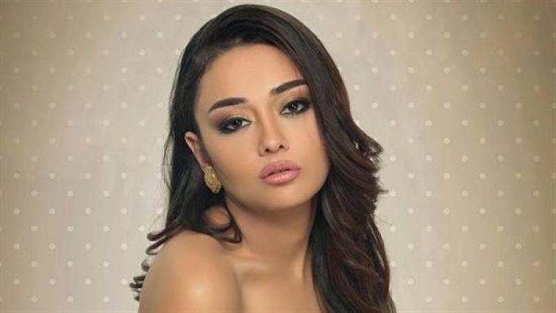 تعرض الفنانة راندا البحيري للتسمم الحاد في الإمارات بعد تناول منتج من أحد فروع ”بلبن”
