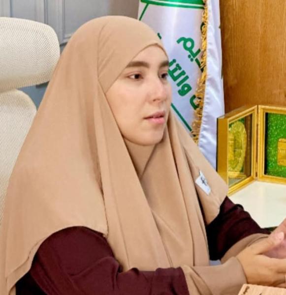 سمر نديم تطلب الدعاء لوالدها بالشفاء العاجل