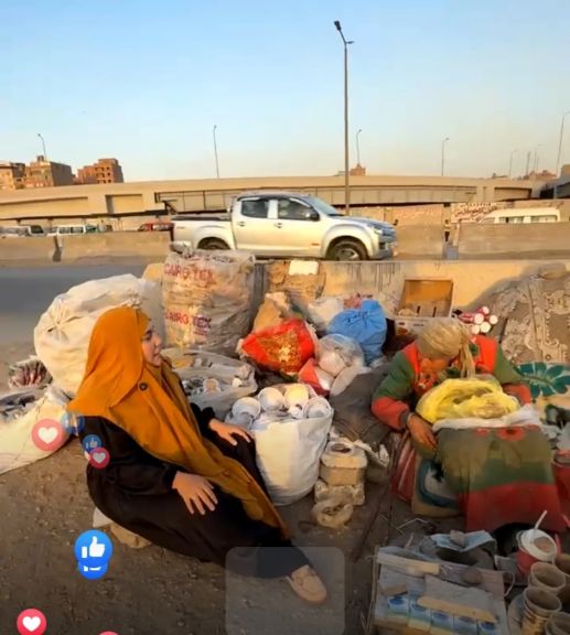 سمر نديم توضح حقيقة حالة مسنة بائعة خردة بعد بث مباشر على فيسبوك