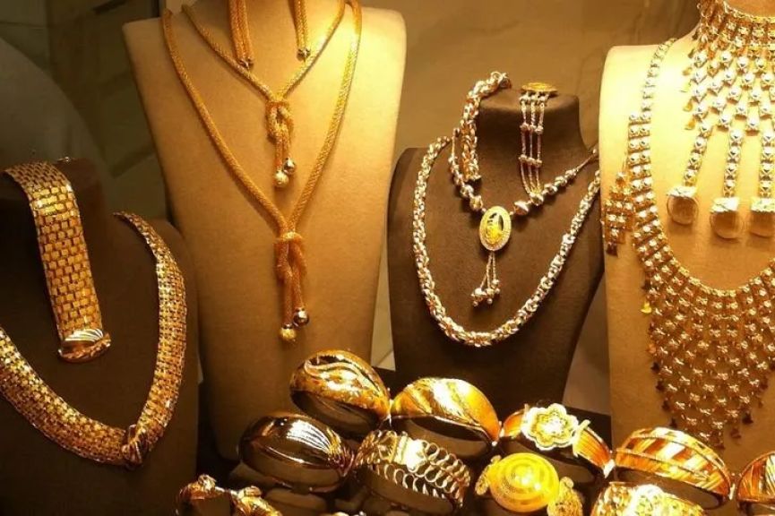 انخفاض سعر الذهب اليوم في مصر السبت 3-5-2025 بقيمة 30 جنيهًا.. وتراجع عيار 21 إلى 4620 جنيهًا