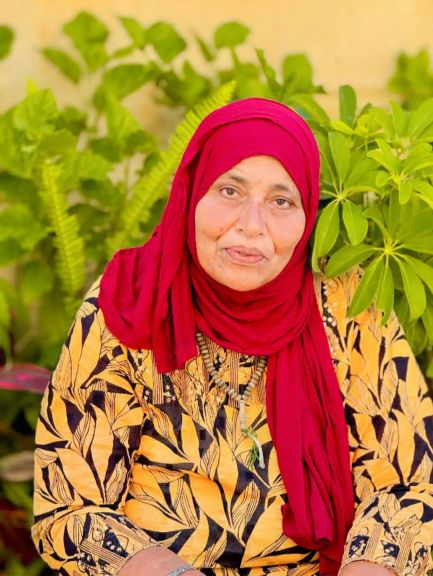 سمر نديم ترصد وجع وأمل سيدات ”زهرة مصر”: صور بتحكي بداية جديدة وحضن ما بيعرفش يوجع