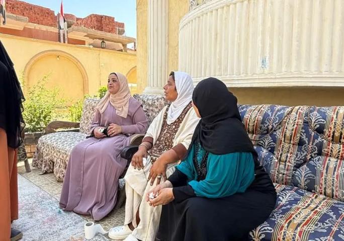 شاهد بالفيديو.. وردة تعود لحضن أسرتها بعد سنوات من الضياع: لمّ الشمل في دار زهرة مصر