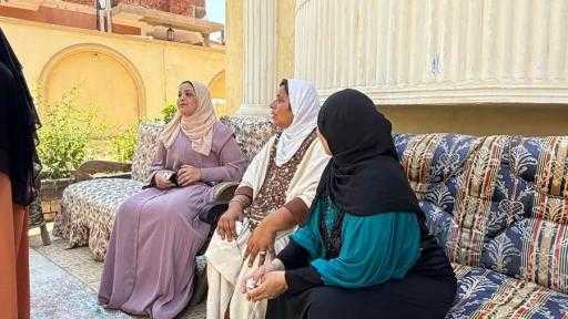 شاهد بالفيديو.. وردة تعود لحضن أسرتها بعد سنوات من الضياع: لمّ الشمل في دار زهرة مصر
