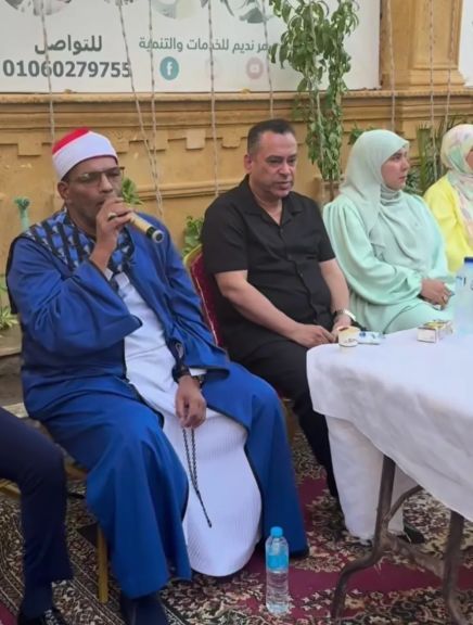 المنشد منتصر الأكرت يحيي احتفال المولد النبوي في دار زهرة مصر